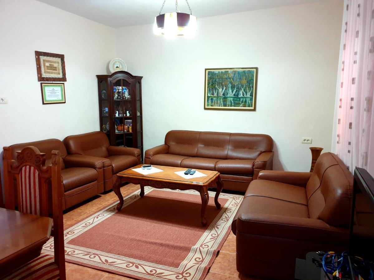 Vila Koltrina Shkodër 外观 照片